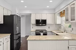 5615 Pebble Ridge Ct, Ann Arbor, MI 48108 - Photo 17