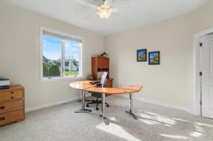 2213 N Bristol St, Holland, MI 49424 - Photo 19