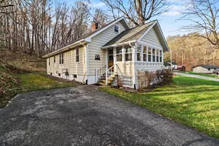 5989 Barnhart Rd, Ludington, MI 49431 - Photo 13