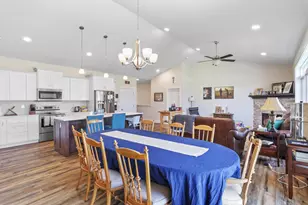 243 Auseon Ct, Hillsdale, MI 49242 - Photo 9