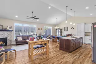 243 Auseon Ct, Hillsdale, MI 49242 - Photo 5