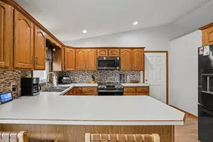 6950 S Lacey Lake Rd, Bellevue, MI 49021 - Photo 9