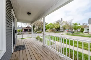 602 Howard Ave, Saint Joseph, MI 49085 - Photo 5