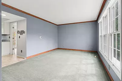 15698 Oakhill Court, Livonia, MI 48154 - Photo 5
