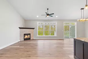233 Auseon Ct, Hillsdale, MI 49242 - Photo 5