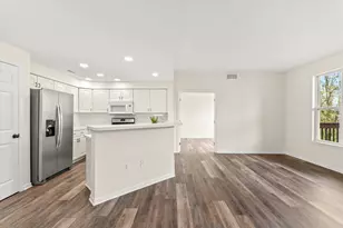1491 Fox Pointe Cir, Ann Arbor, MI 48108 - Photo 7