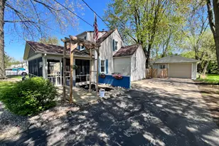 824 S Union St, Tecumseh, MI 49286 - Photo 5