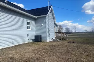 105 40th Ave, Six Lakes, MI 48886 - Photo 49