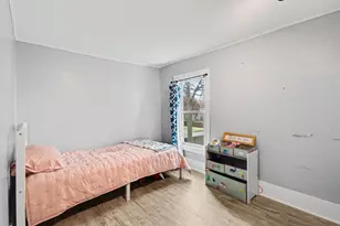 126 E South St, Vicksburg, MI 49097 - Photo 13