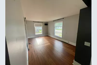 126 E South Street, Vicksburg, MI 49097 - Photo 5