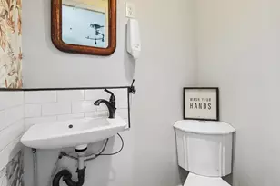126 E South St, Vicksburg, MI 49097 - Photo 11