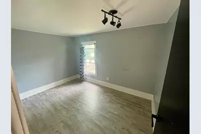 126 E South Street, Vicksburg, MI 49097 - Photo 13