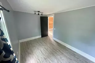 126 E South St, Vicksburg, MI 49097 - Photo 13