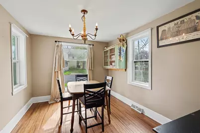 126 E South Street, Vicksburg, MI 49097 - Photo 5