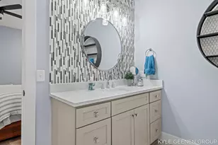 140 W 10th St, Holland, MI 49423 - Photo 27