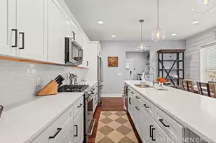 140 W 10th St, Holland, MI 49423 - Photo 5