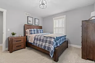 140 W 10th St, Holland, MI 49423 - Photo 41
