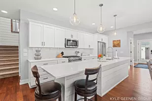 140 W 10th St, Holland, MI 49423 - Photo 19