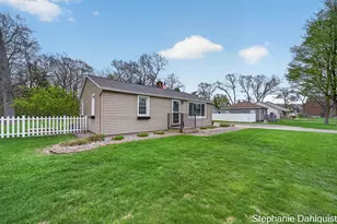 1662 N Roberts Rd, Muskegon, MI 49445 - Photo 3