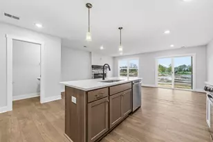 910 Indiana Ave, South Haven, MI 49090 - Photo 3