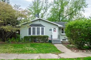 923 Bell Ave, New Buffalo, MI 49117 - Photo 1