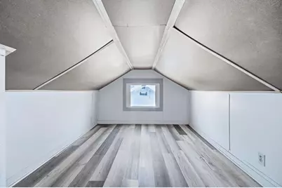 104 W Roosevelt Avenue, Battle Creek, MI 49037 - Photo 11