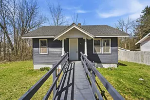 104 W Roosevelt Ave, Battle Creek, MI 49037 - Photo 1