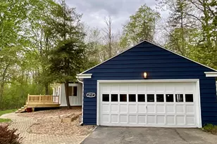 2737 Meadowvale Dr SE, Grand Rapids, MI 49506 - Photo 33