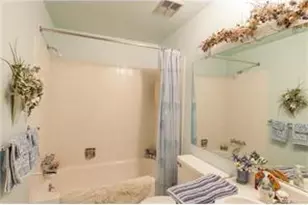 5117 Buckingham Dr, Troy, MI 48098 - Photo 9