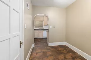 629 S Jefferson St, Hastings, MI 49058 - Photo 9