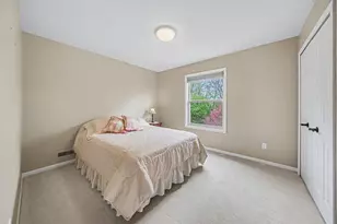 5559 Creekview Dr, Ann Arbor, MI 48108 - Photo 25