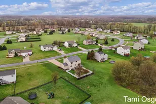 16208 Trent Ridge Dr, Cedar Springs, MI 49319 - Photo 41