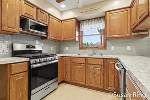 8591 Fowler Ct NE, Rockford, MI 49341 - Photo 5