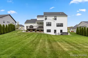 6327 Bentley Dr NE, Belmont, MI 49306 - Photo 41