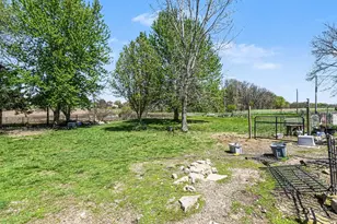 52290 Townhall Rd, Dowagiac, MI 49047 - Photo 9