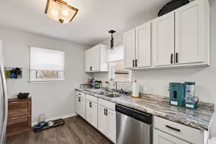 379 E Muskegon St, Cedar Springs, MI 49319 - Photo 7