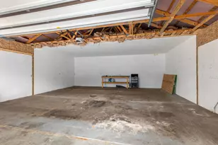 8462 Loveless Dr, Howard City, MI 49329 - Photo 25