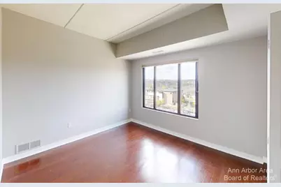 111 N Ashley Street #901, Ann Arbor, MI 48104 - Photo 5