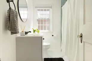 1840 Hampton Rd, Grosse Pointe Woods, MI 48236 - Photo 13
