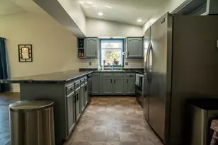 890 St Paul St, Marysville, MI 48040 - Photo 5