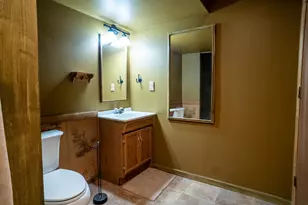 890 St Paul St, Marysville, MI 48040 - Photo 17