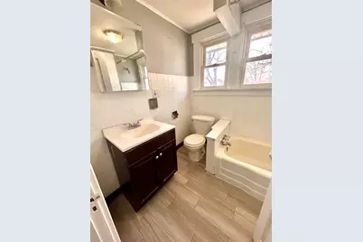 76 E Avenue N, Battle Creek, MI 49017 - Photo 11
