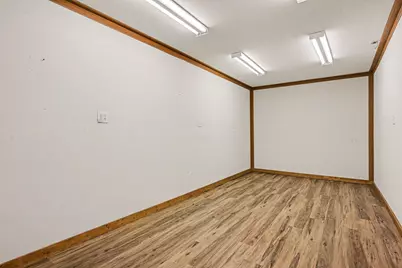 29855 U.S. 12, Sturgis, MI 49091 - Photo 17