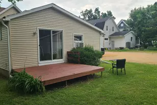 207 N State St, Gobles, MI 49055 - Photo 19