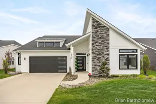 2930 Isle Water Dr, Belmont, MI 49306 - Photo 3