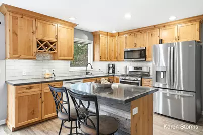 6626 Crownpointe Drive SW, Byron Center, MI 49315 - Photo 9