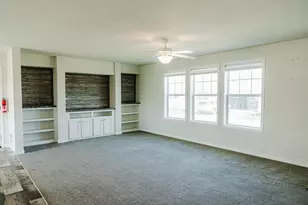 712 Peach Ln, Fremont, MI 49412 - Photo 7