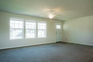 712 Peach Ln, Fremont, MI 49412 - Photo 11
