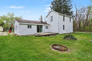 282 W Washington St, Newaygo, MI 49337 - Photo 25