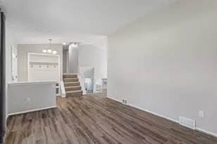 39259 N Blom Dr, Harrison Township, MI 48045 - Photo 9